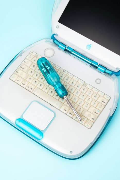LTT Prismagic Transparent Screwdriver (Cryo Teal) image 19