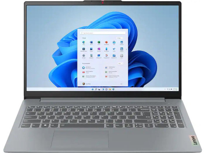 Lenovo IdeaPad Slim 3i 82X700KEUS