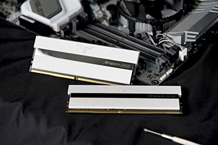 TEAMGROUP T-Force Xtreem ARGB 16GB (2x8GB) DDR4 3600MHz White image 2