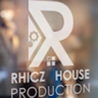 Rhicz01